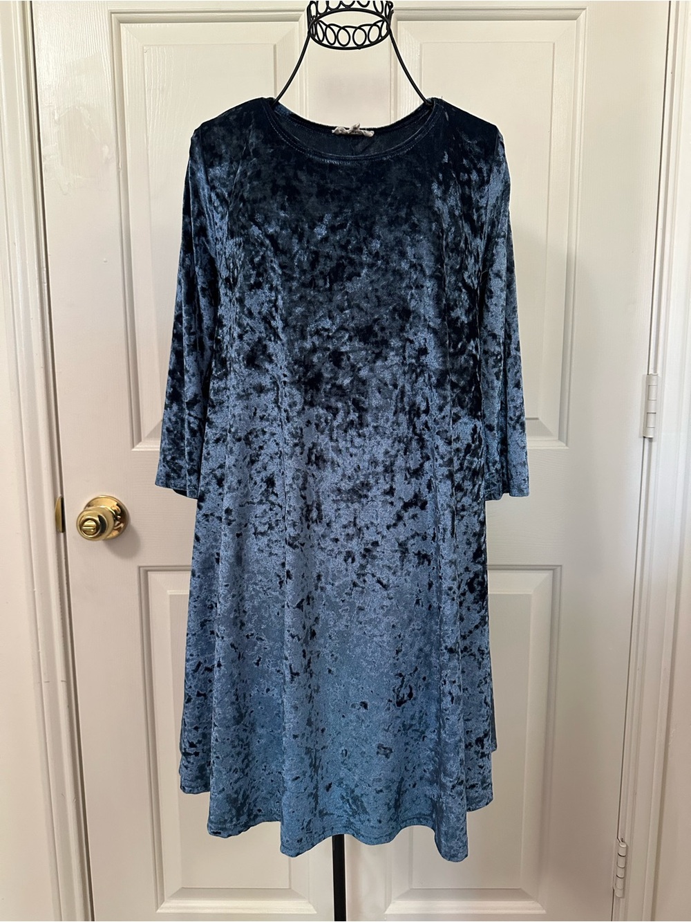 Blue Crushed Velvet Three-Quarter Sleeve A-Line Dress